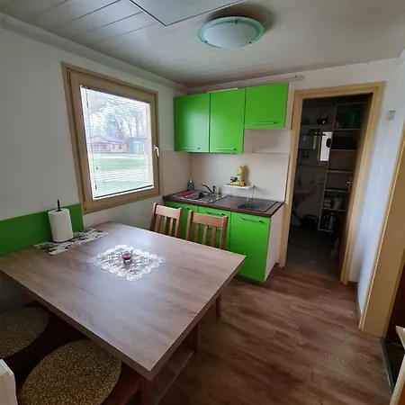 Hiska Panonski Gaj Terme Banovci, Vkljucene Kopalne Karte Ferienhaus Veržej