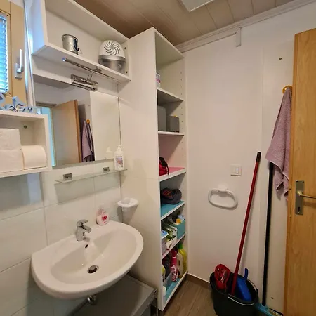 Hiska Panonski Gaj Terme Banovci, Vkljucene Kopalne Karte Veržej